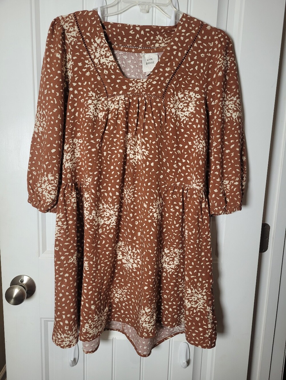 Knox Rose Cute Brown Floral Women's Dress with Cream Print